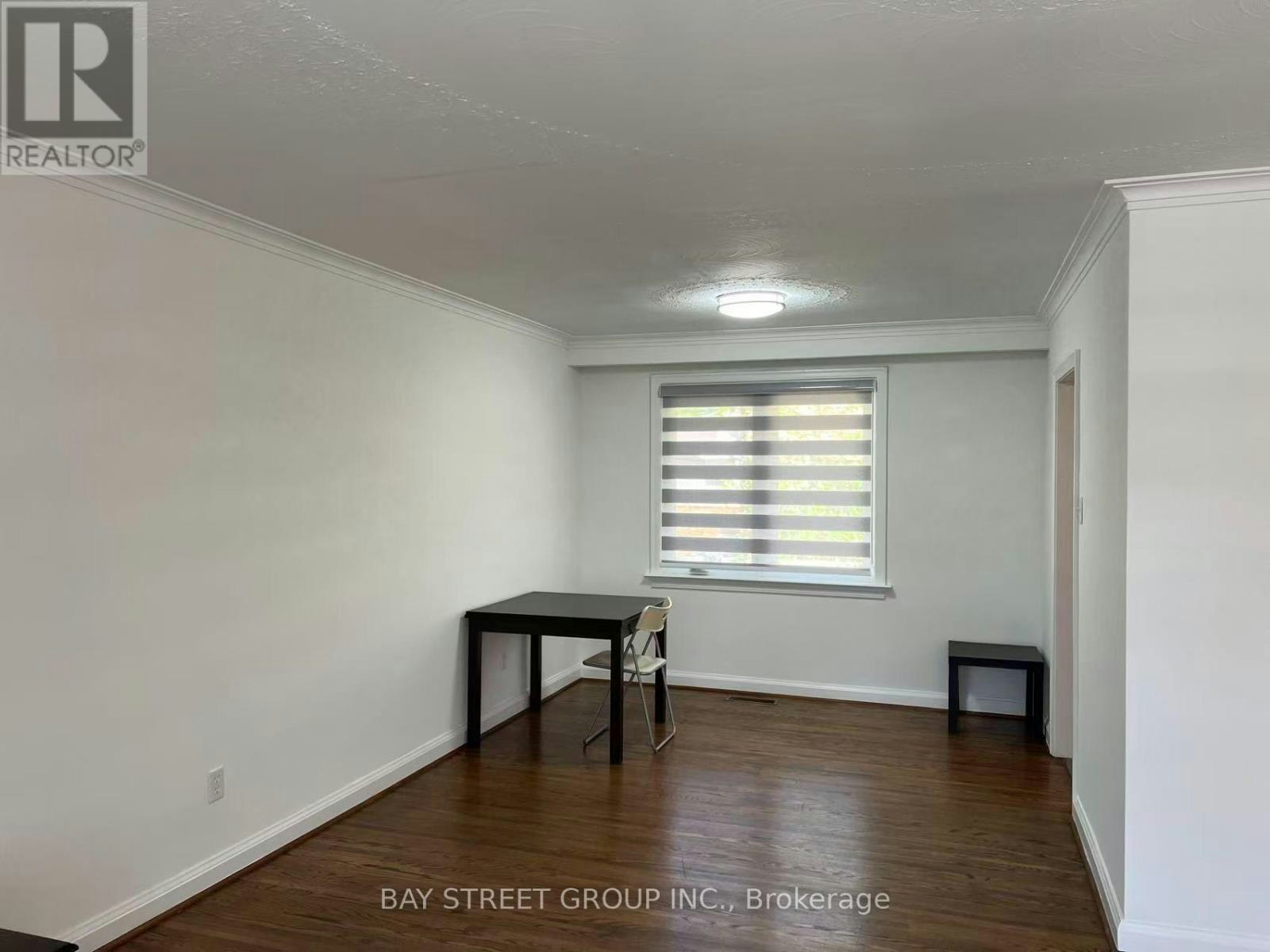 29 Harnish Crescent, Toronto, ON, M2M 2C2 - 7
