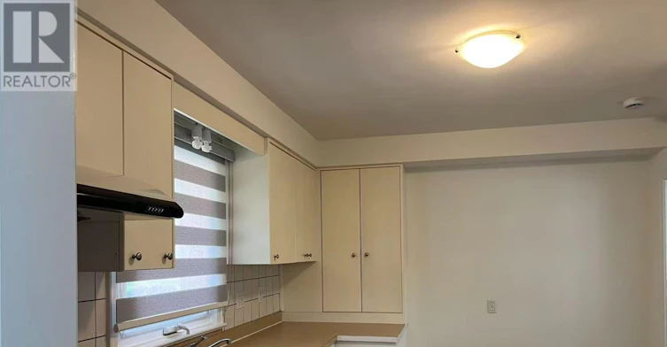 29 Harnish Crescent, Toronto, ON, M2M 2C2 - 4