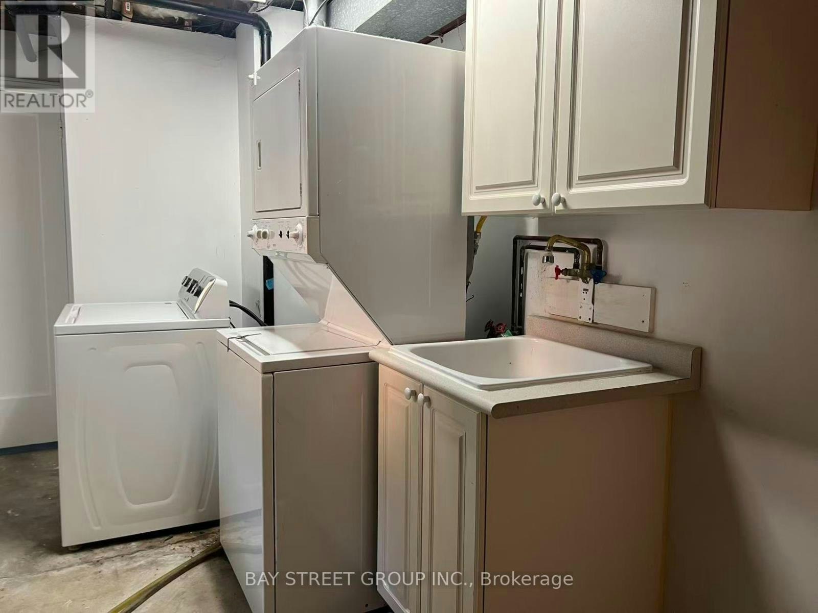 29 Harnish Crescent, Toronto, ON, M2M 2C2 - 26