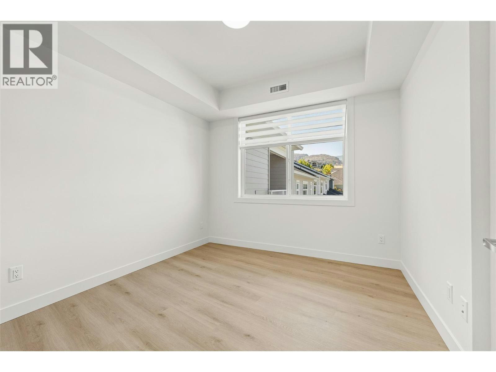 202-5300 Main Street, Kelowna, BC, V1W 0C1 - 35
