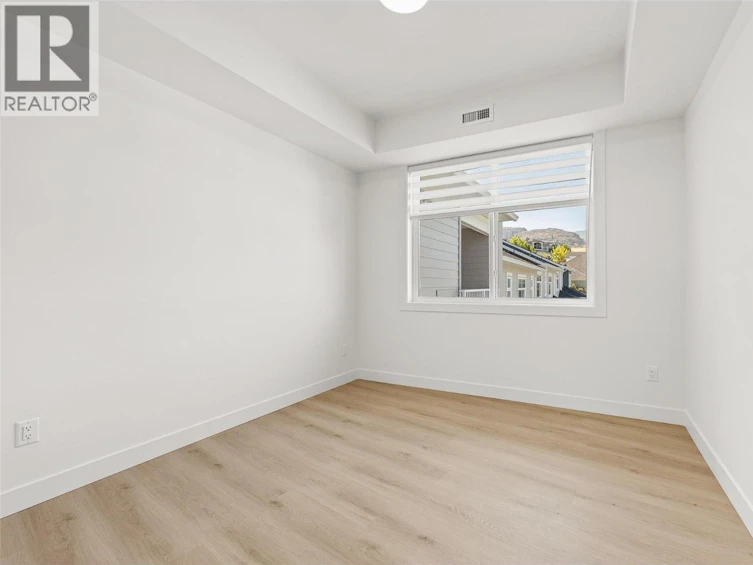 202-5300 Main Street, Kelowna, BC, V1W 0C1 - 35