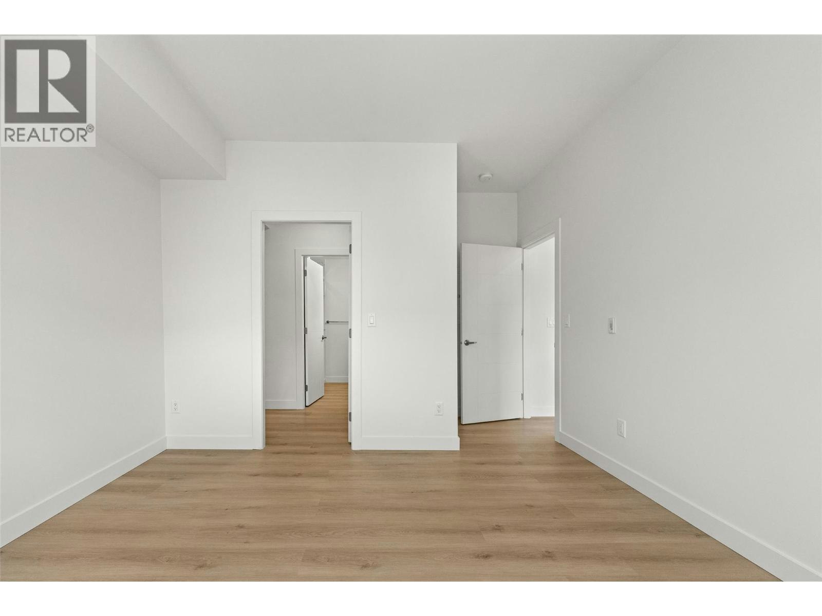 202-5300 Main Street, Kelowna, BC, V1W 0C1 - 29