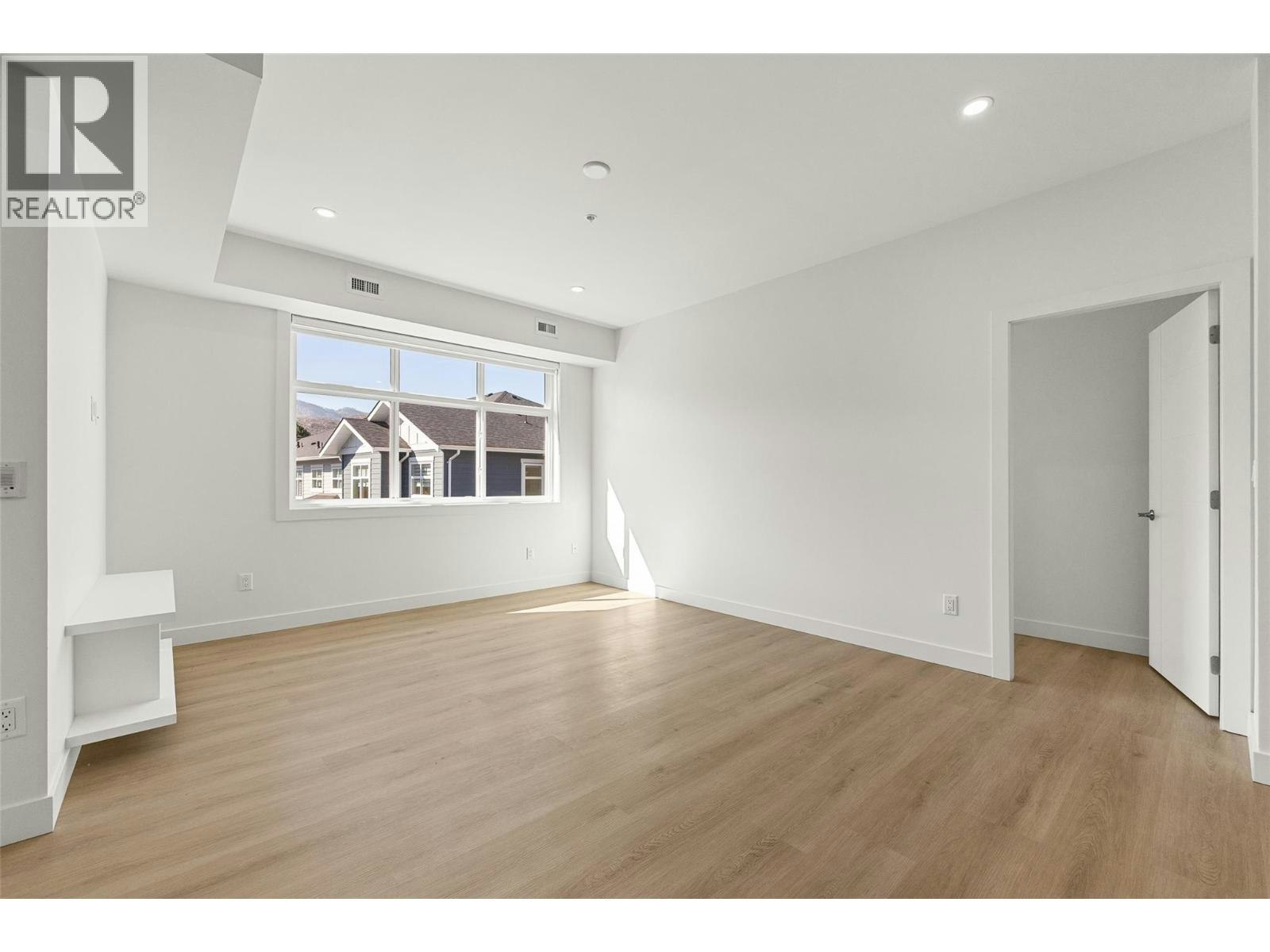 202-5300 Main Street, Kelowna, BC, V1W 0C1 - 20