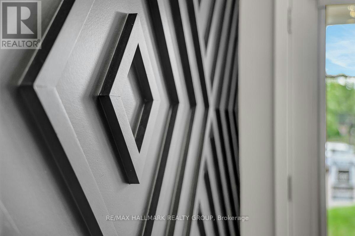 534 Nordmann Firr Court, Ottawa, ON, K2V 0L7 - 8