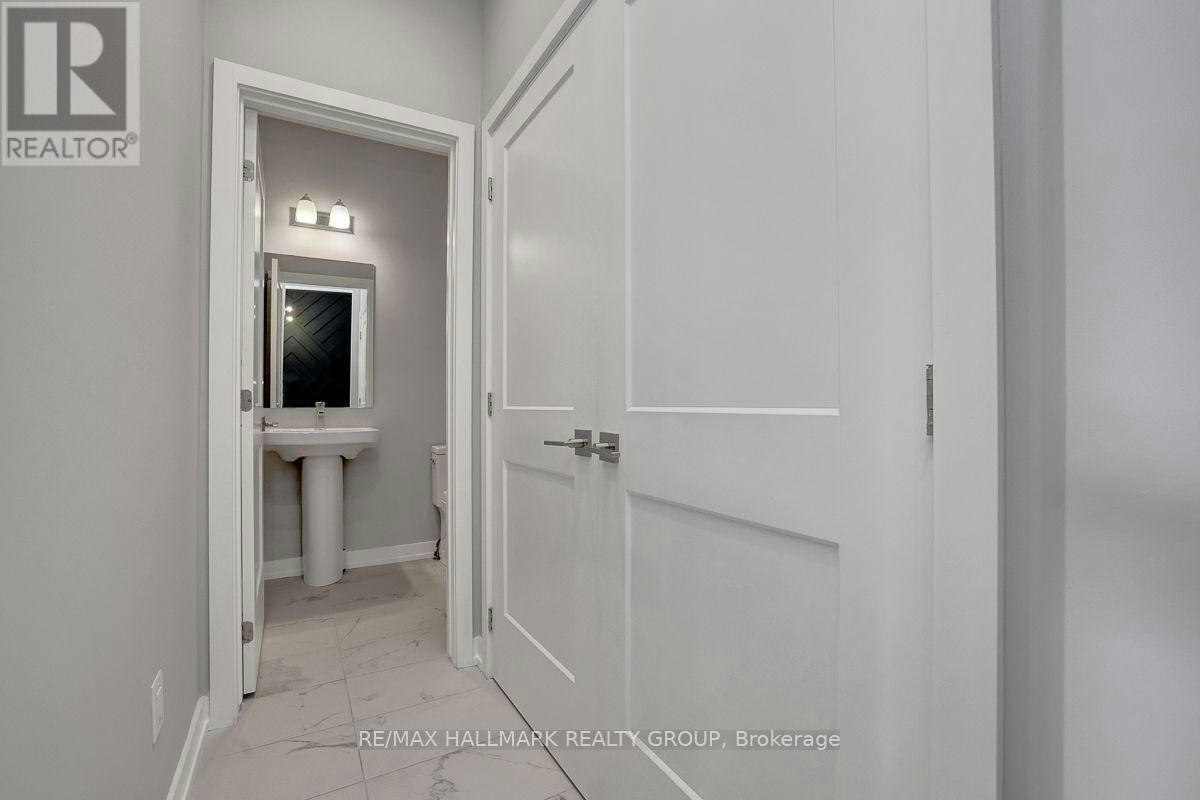 534 Nordmann Firr Court, Ottawa, ON, K2V 0L7 - 12