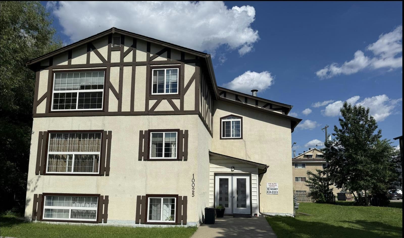 10052 152 Street NW, Edmonton, AB, T5P 1X8