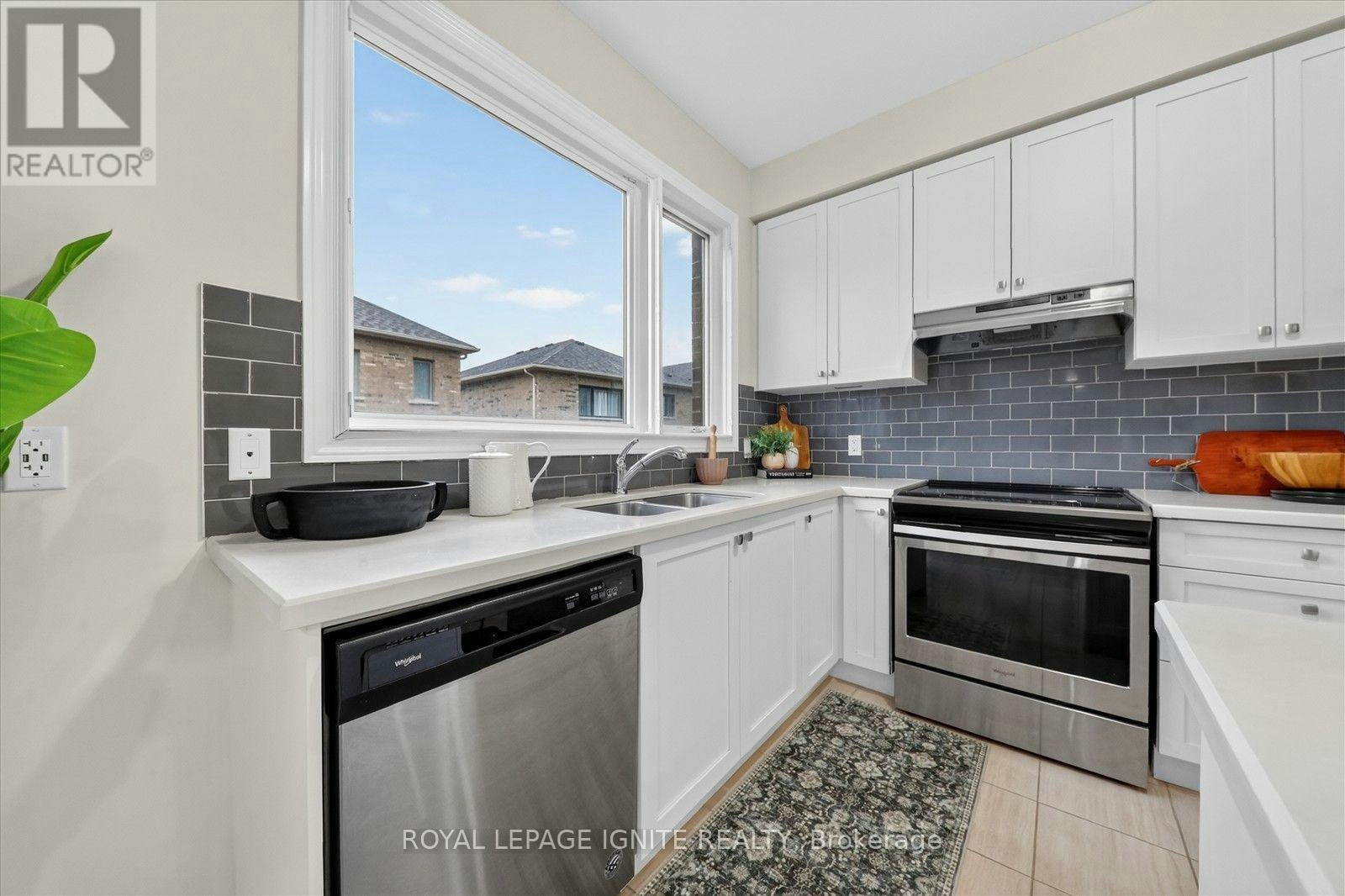 2637 Cerise Manor Court, Pickering, ON, L1X 0G8 - 18