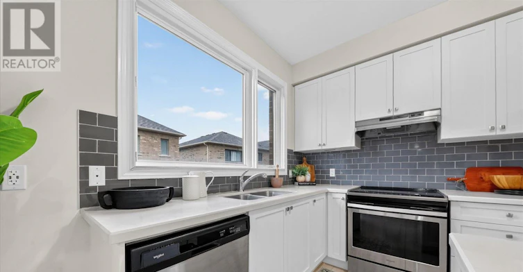 2637 Cerise Manor Court, Pickering, ON, L1X 0G8 - 18