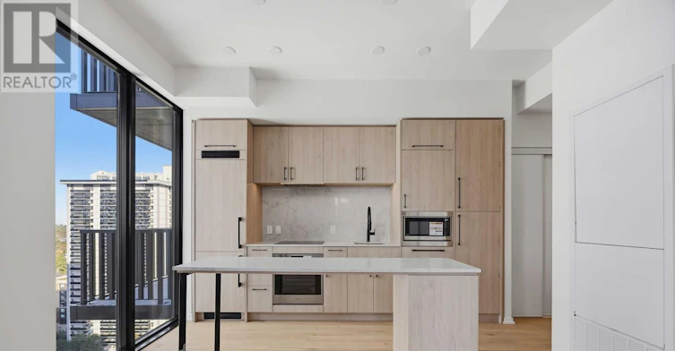 1906-109 Erskine Avenue, Toronto, ON, M4P 1Y5