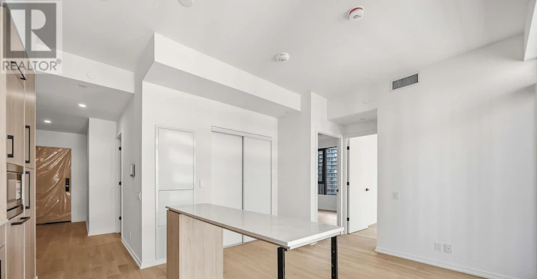 1906-109 Erskine Avenue, Toronto, ON, M4P 1Y5 - 3