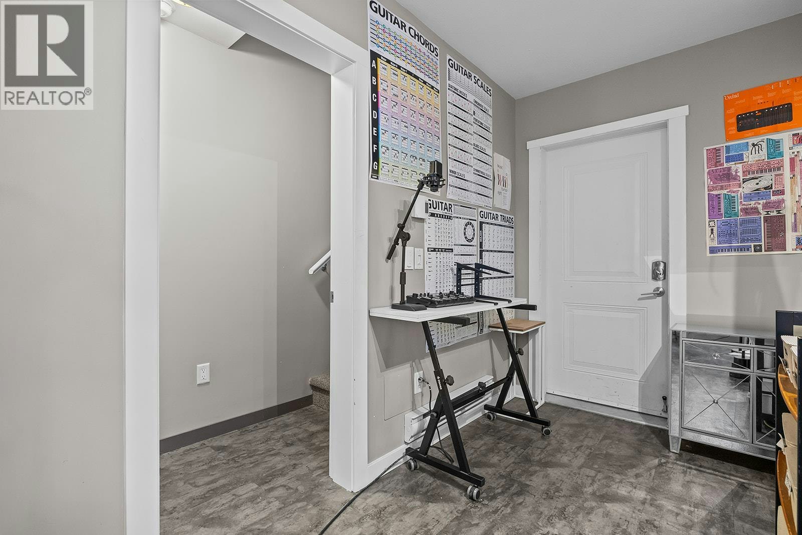 11-1851 Ambrosi Road, Kelowna, BC, V1Y 4R8 - 23