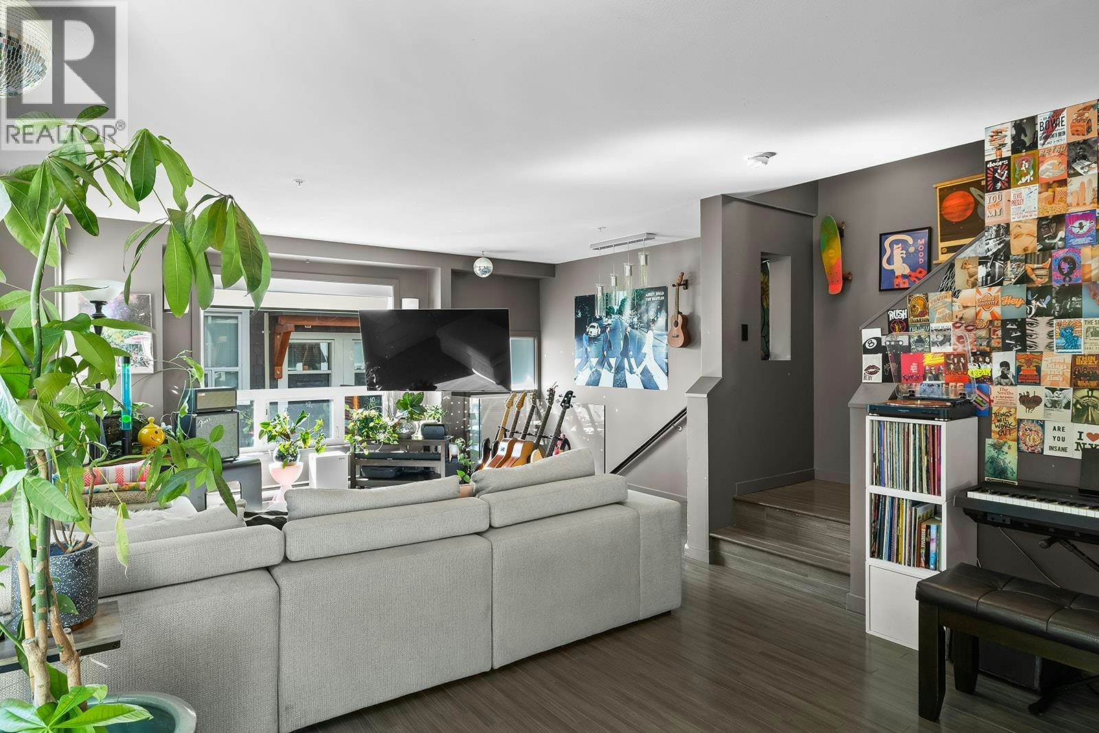 11-1851 Ambrosi Road - 4