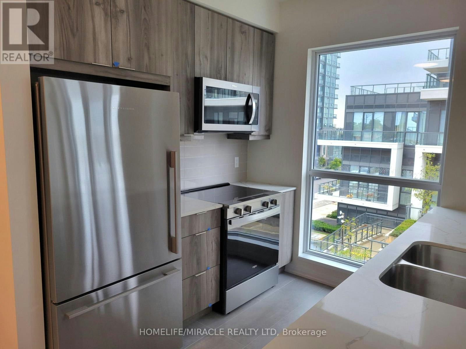 210-15 Watergarden Drive, Mississauga, ON, L5R 1B2 - 5