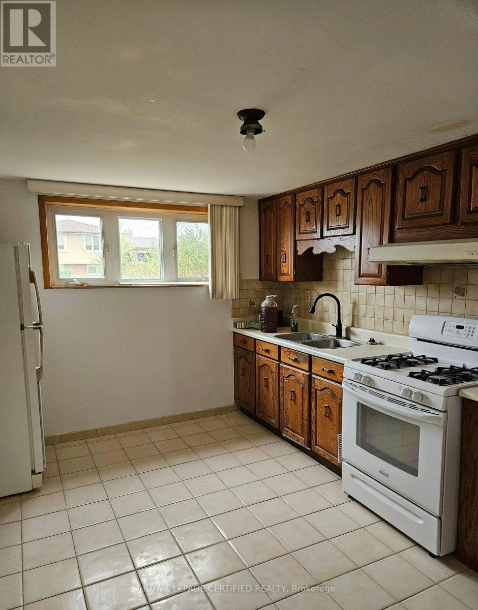 BSMT-115 Deerhurst Road, Hamilton, ON, L8E 3G3 - 2
