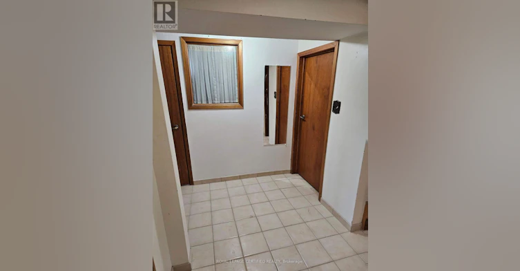 BSMT-115 Deerhurst Road, Hamilton, ON, L8E 3G3 - 3