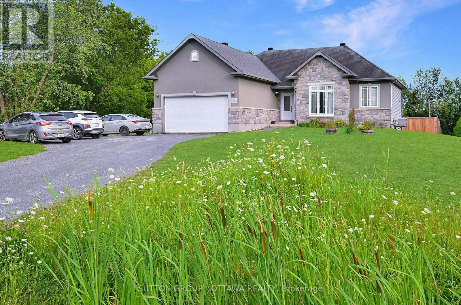 588 Russell Road, Clarence-Rockland, ON, K0A 2A0