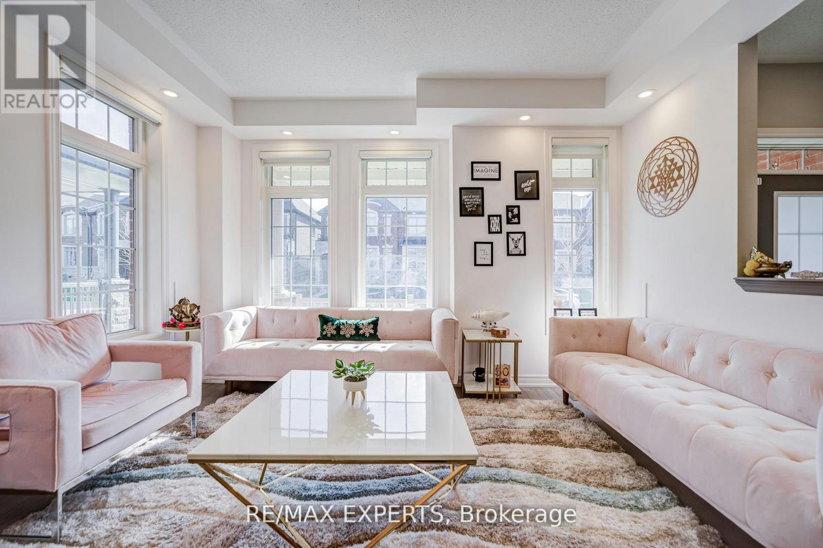 32 Walter Proctor Road, East Gwillimbury, ON, L9N 0P1 - 6