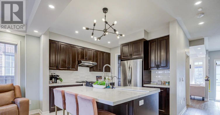 32 Walter Proctor Road, East Gwillimbury, ON, L9N 0P1 - 14