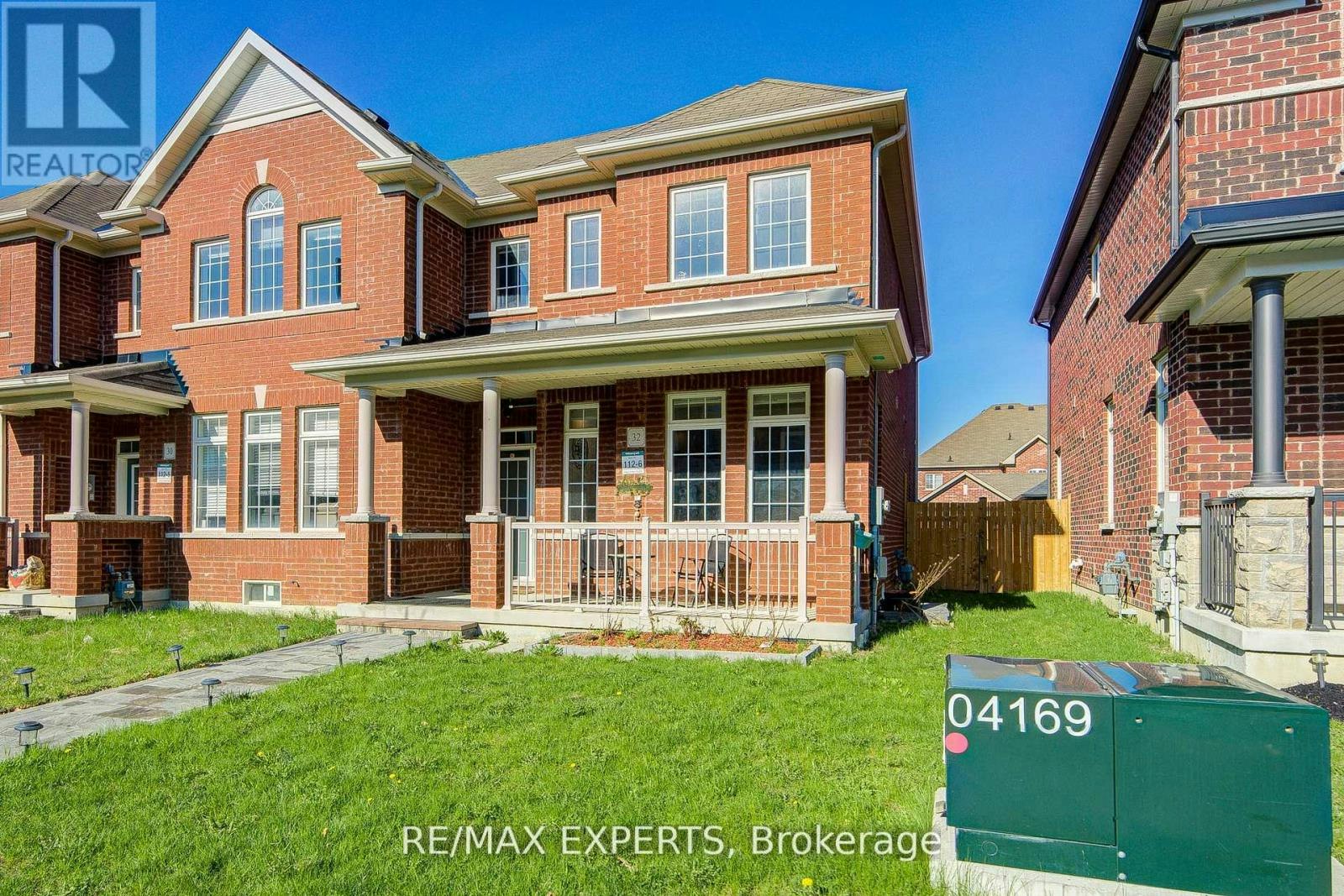 32 Walter Proctor Road, East Gwillimbury, ON, L9N 0P1 - 2