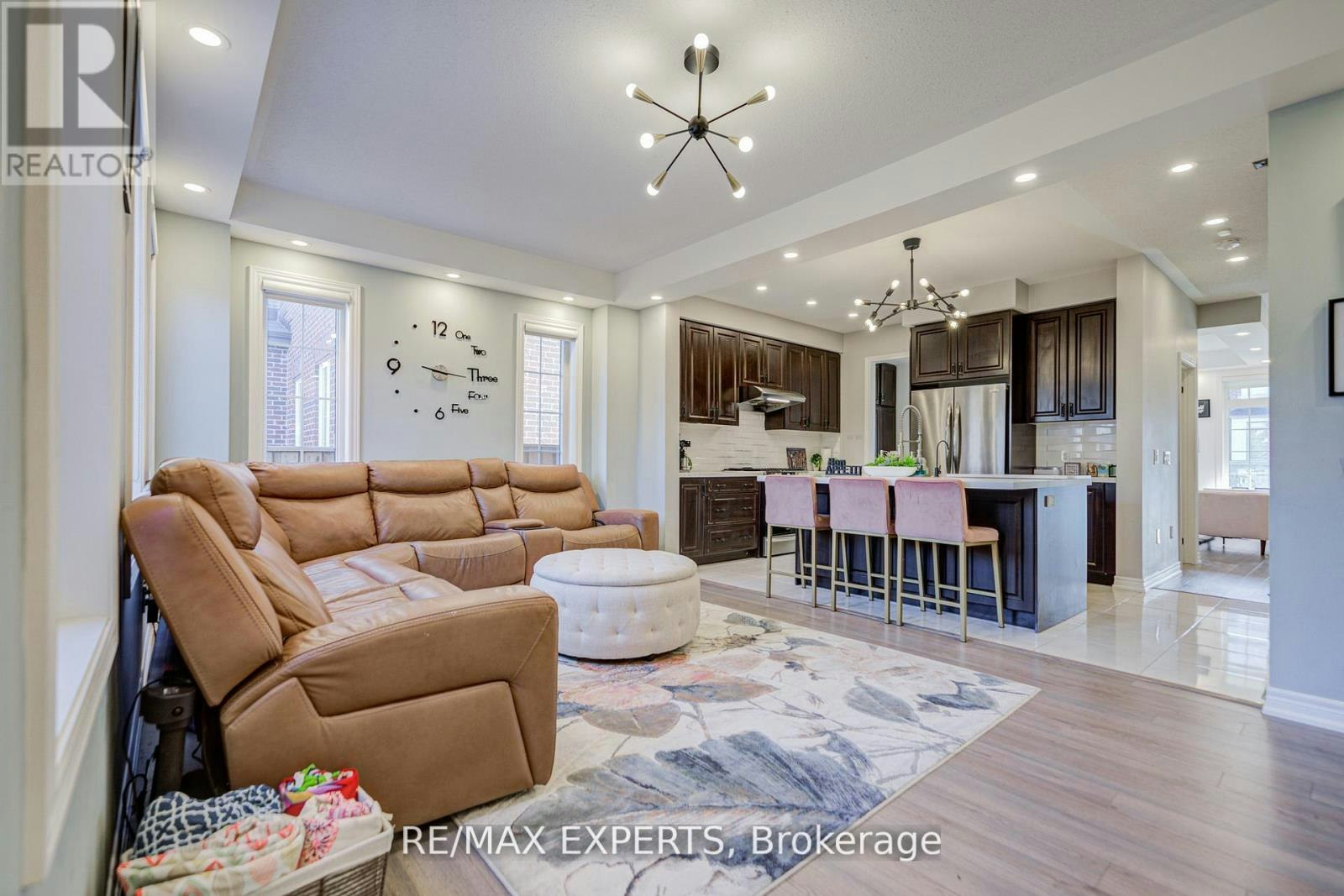 32 Walter Proctor Road, East Gwillimbury, ON, L9N 0P1 - 22