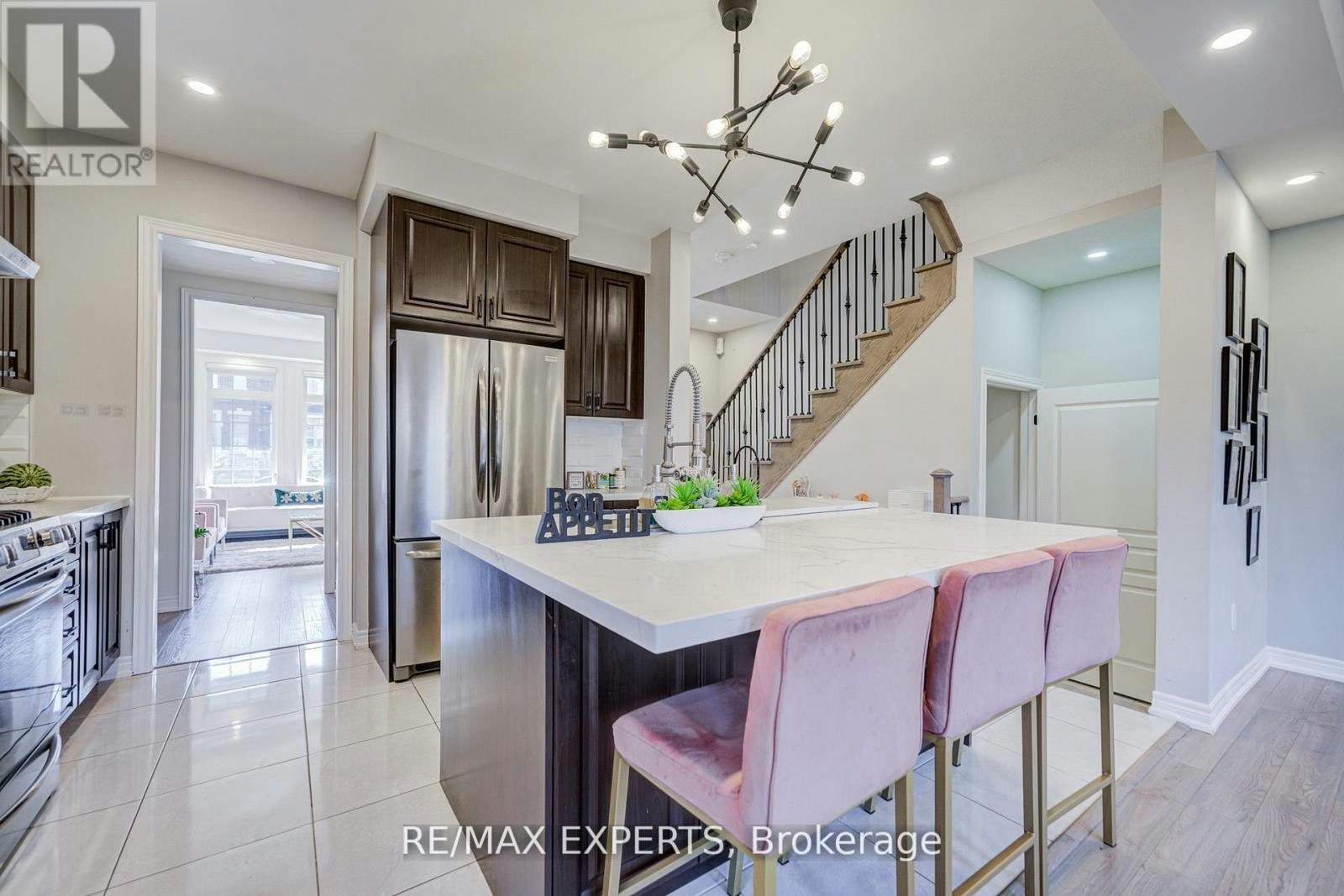 32 Walter Proctor Road, East Gwillimbury, ON, L9N 0P1 - 16