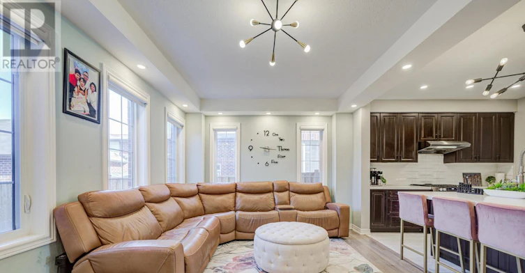 32 Walter Proctor Road, East Gwillimbury, ON, L9N 0P1 - 21