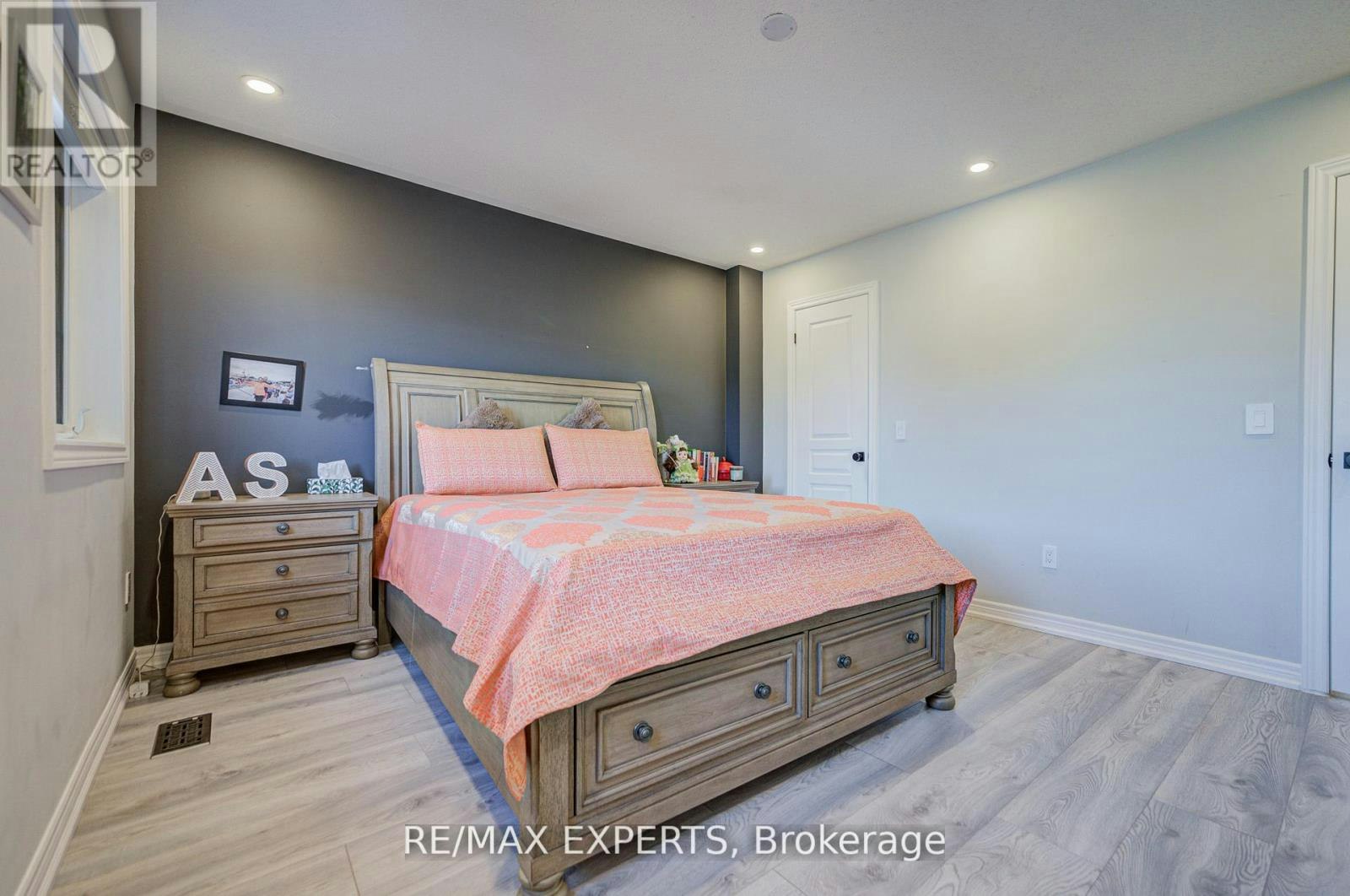 32 Walter Proctor Road, East Gwillimbury, ON, L9N 0P1 - 27