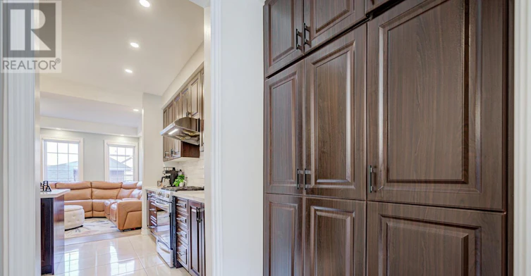 32 Walter Proctor Road, East Gwillimbury, ON, L9N 0P1 - 17