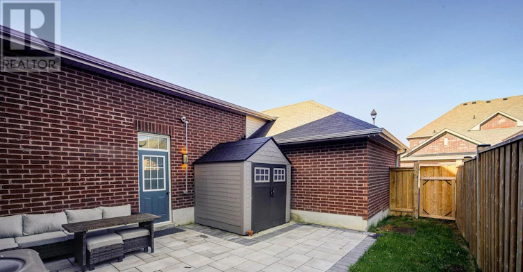 32 Walter Proctor Road, East Gwillimbury, ON, L9N 0P1 - 48