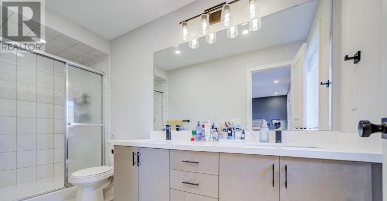 32 Walter Proctor Road, East Gwillimbury, ON, L9N 0P1 - 29