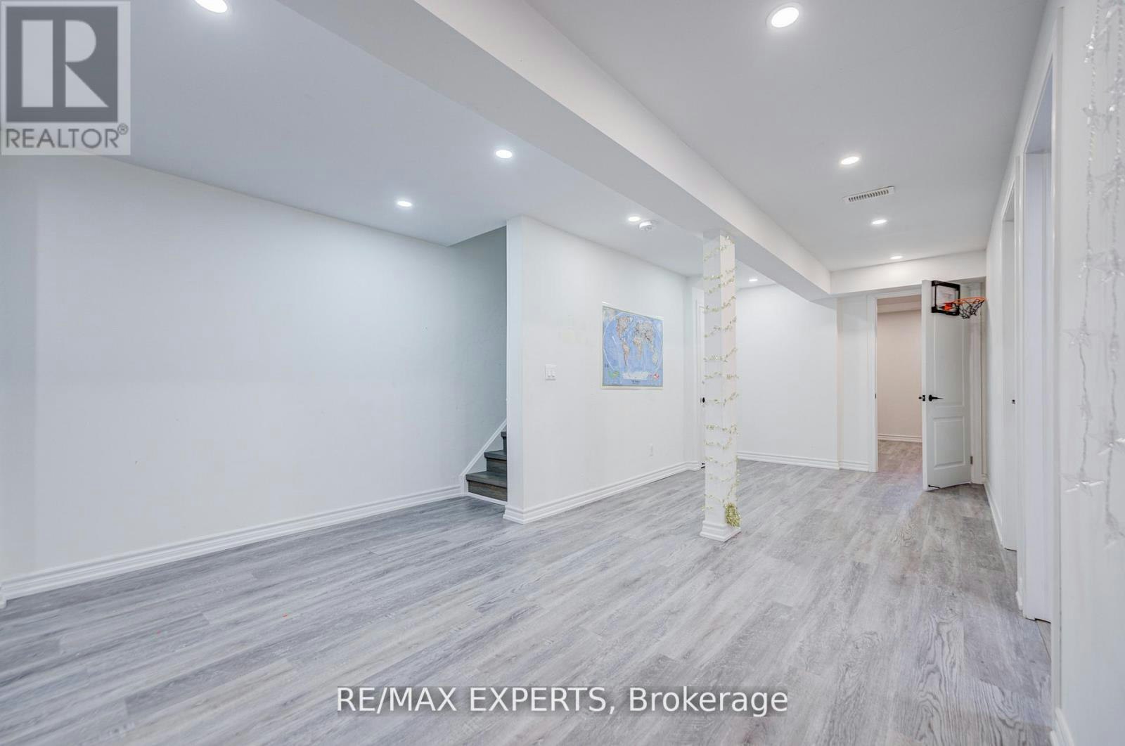 32 Walter Proctor Road, East Gwillimbury, ON, L9N 0P1 - 40