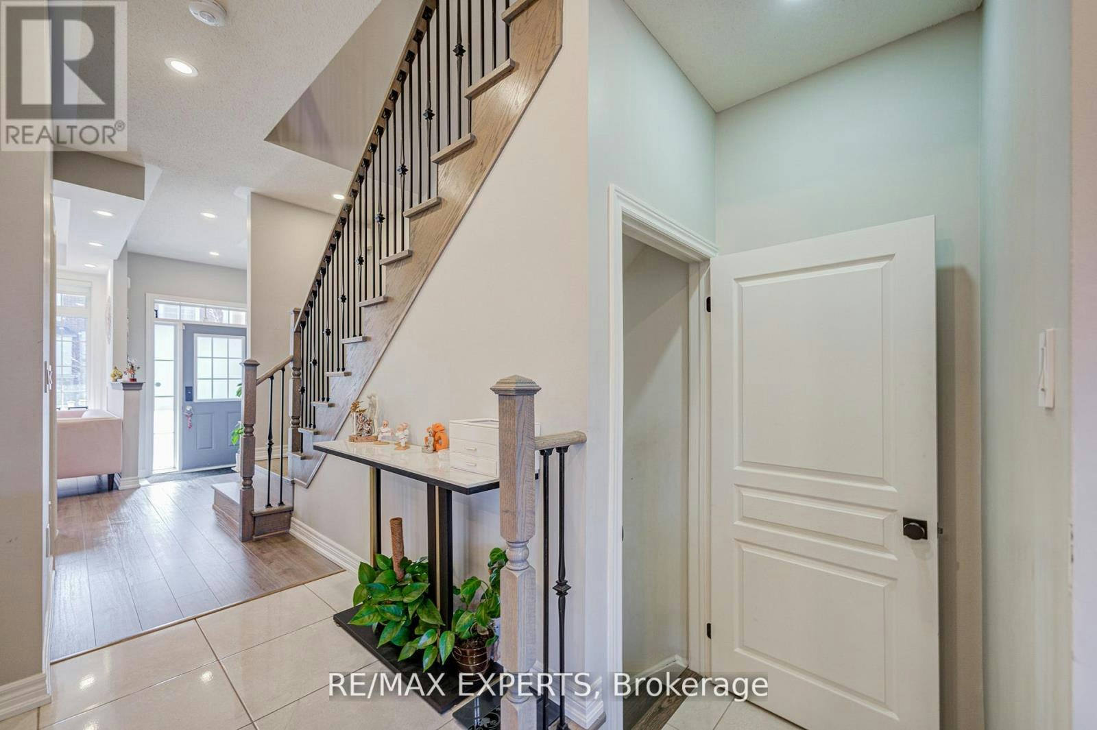 32 Walter Proctor Road, East Gwillimbury, ON, L9N 0P1 - 11