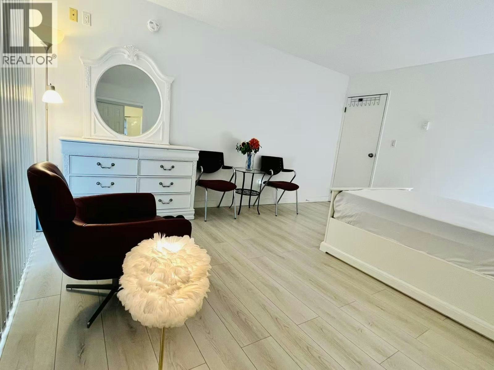 9557 Francis Road, Richmond, BC, V6Y 3A6 - 4