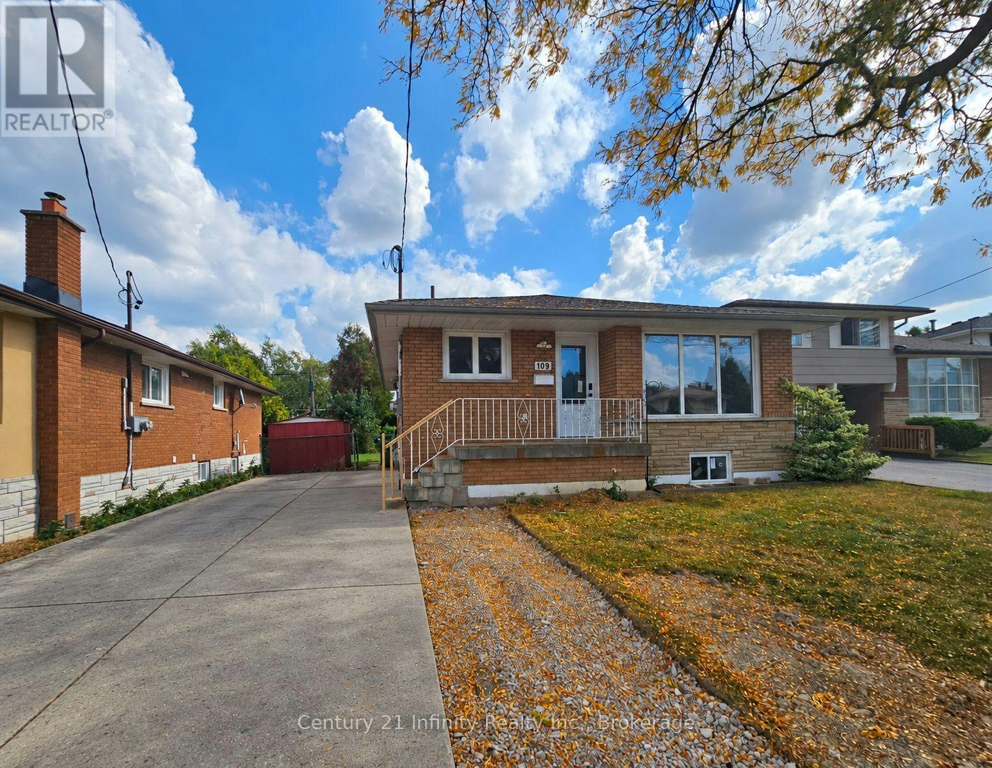 2-109 Purdy Crescent, Hamilton, ON, L9A 3B5 - 2
