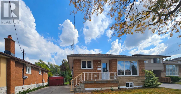 2-109 Purdy Crescent, Hamilton, ON, L9A 3B5 - 2