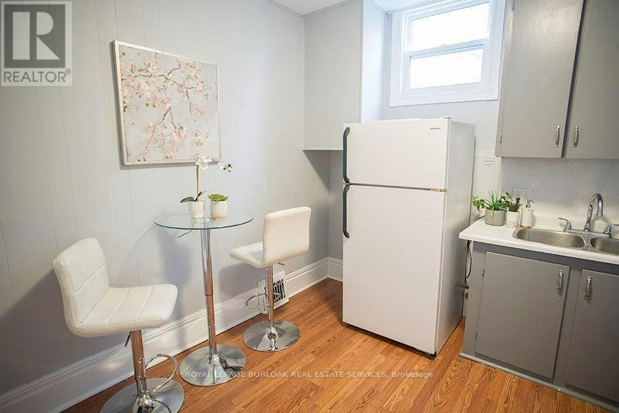UPPER-67 Terrace Hill Street, Brantford, ON, N3R 1G2 - 7