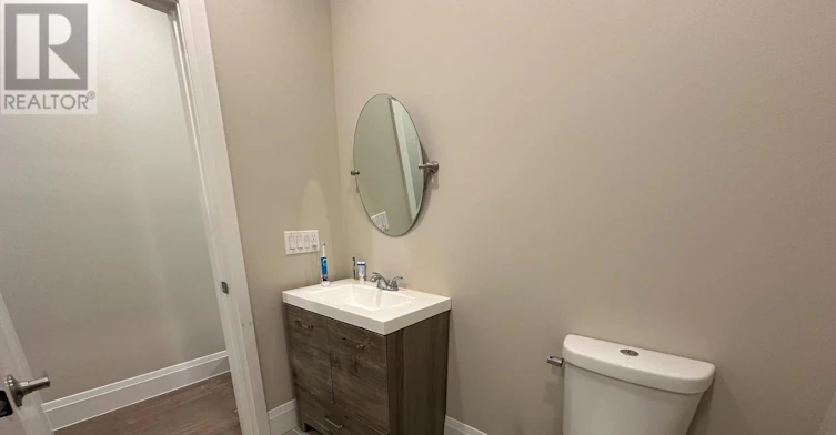 45 Eleanor Avenue, Hamilton, ON, L8W 1C7 - 7