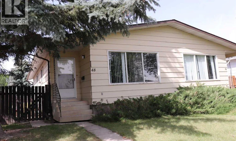 48 Jerry Potts Boulevard W
