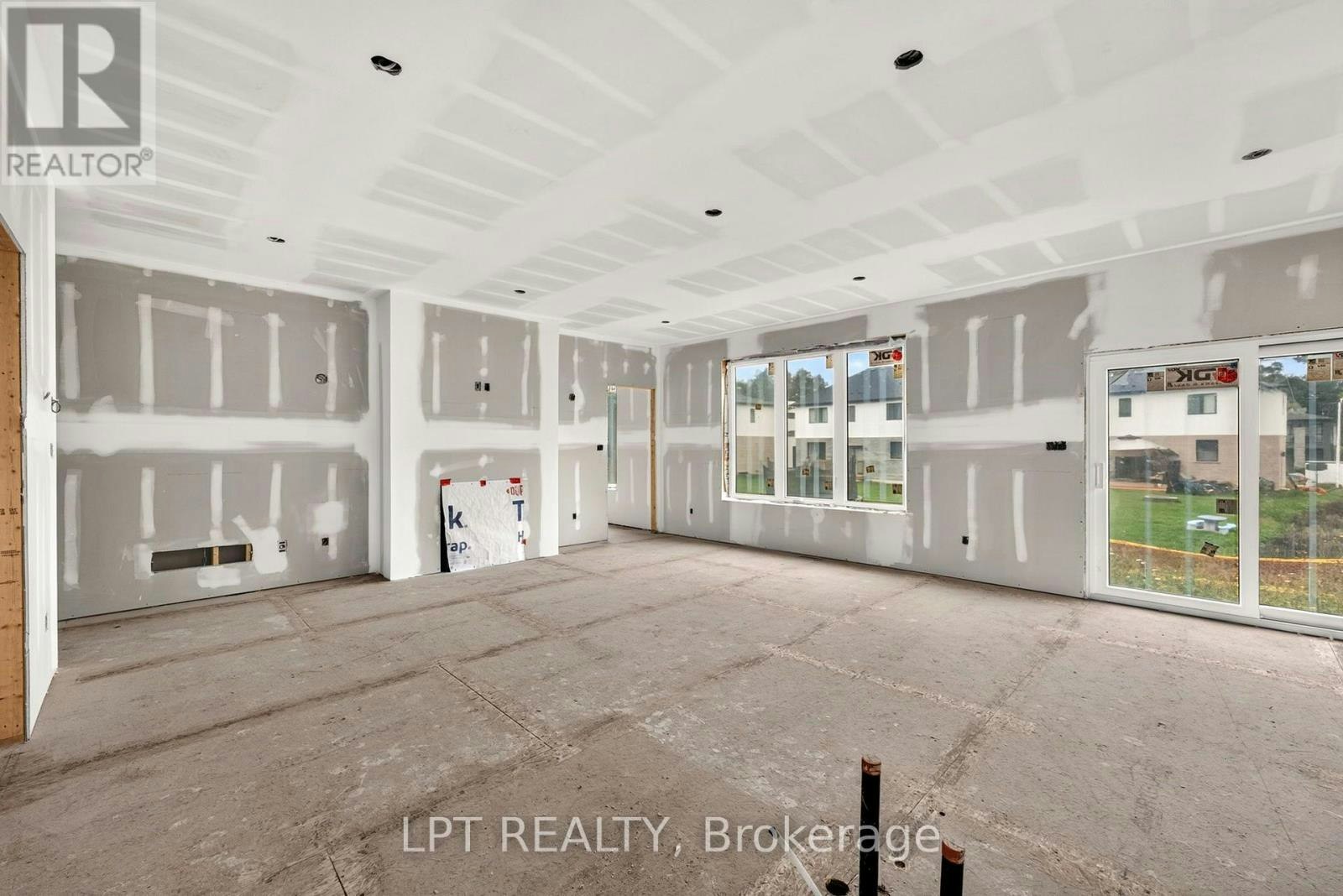 207 Merritt Court, North Middlesex, ON, N0M 2K0 - 8