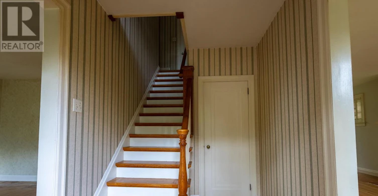 34 Cousins Drive, Aurora, ON, L4G 1B4 - 15
