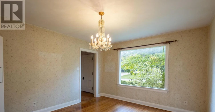 34 Cousins Drive, Aurora, ON, L4G 1B4 - 8