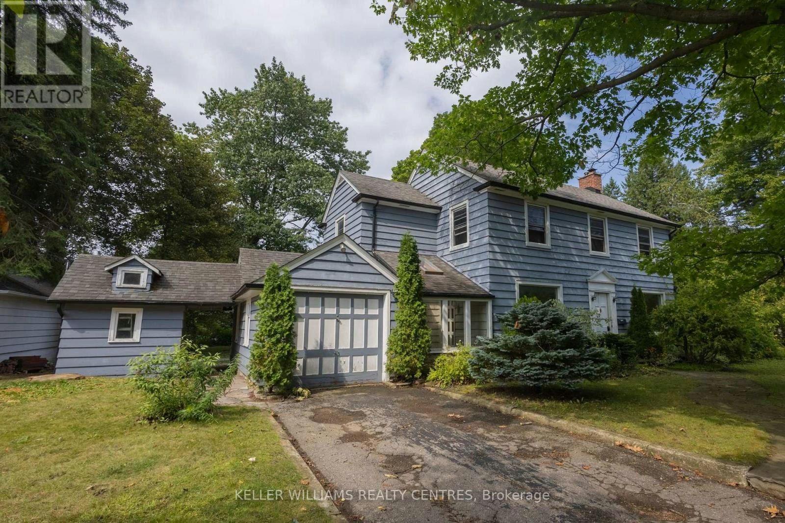 34 Cousins Drive, Aurora, ON, L4G 1B4
