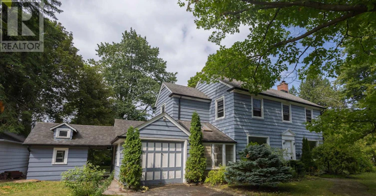 34 Cousins Drive, Aurora, ON, L4G 1B4