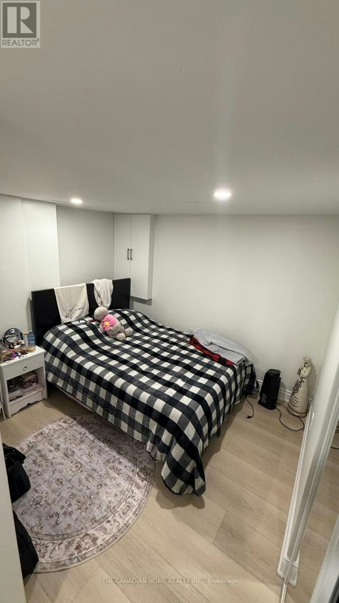 1261 Rose Way, Milton, ON, L9E 1M1 - 10
