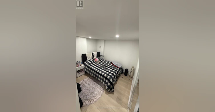 1261 Rose Way, Milton, ON, L9E 1M1 - 10