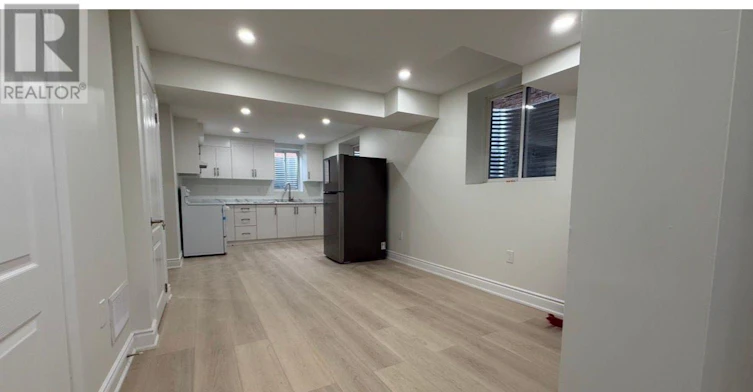 1261 Rose Way, Milton, ON, L9E 1M1 - 4