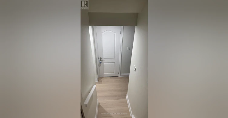 1261 Rose Way, Milton, ON, L9E 1M1 - 6