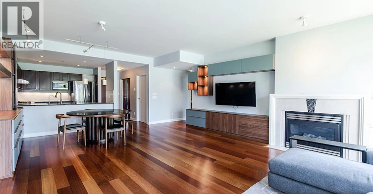 702-1383 Marinaside Crescent, Vancouver, BC, V6Z 2W9 - 2