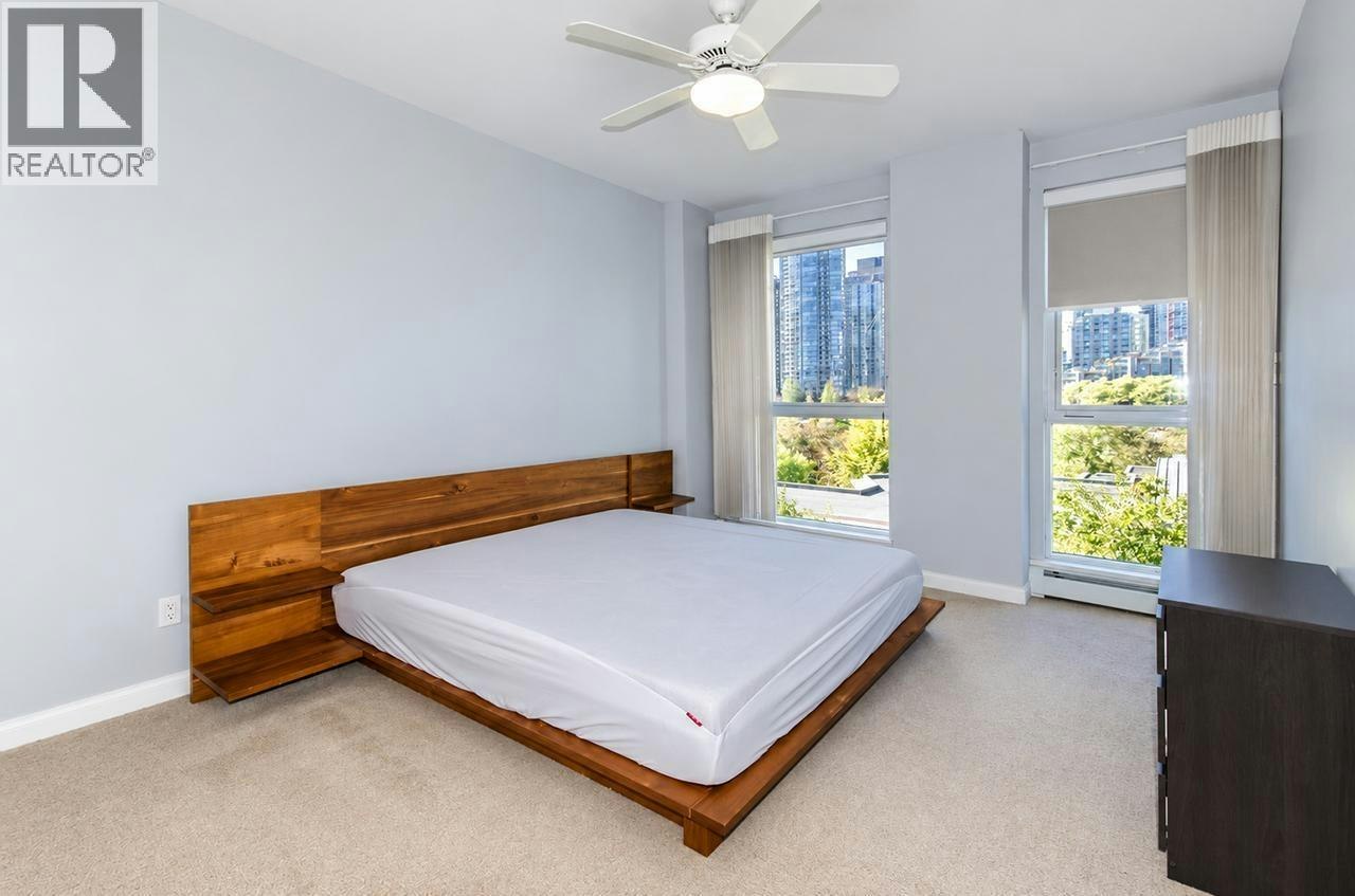 702-1383 Marinaside Crescent, Vancouver, BC, V6Z 2W9 - 10