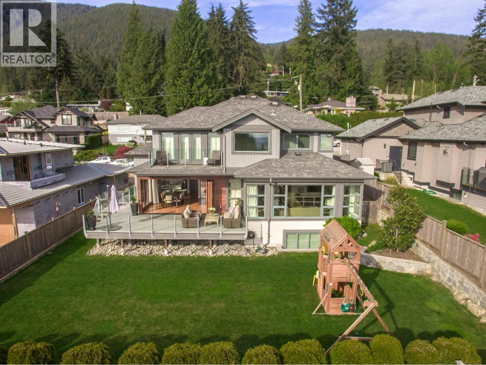 649 Sylvan Avenue, North Vancouver, BC, V7R 2E8 - 22